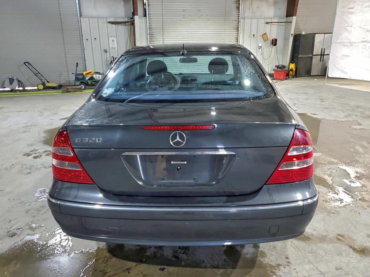 2004 Mercedes-Benz E 320 - Фото 6