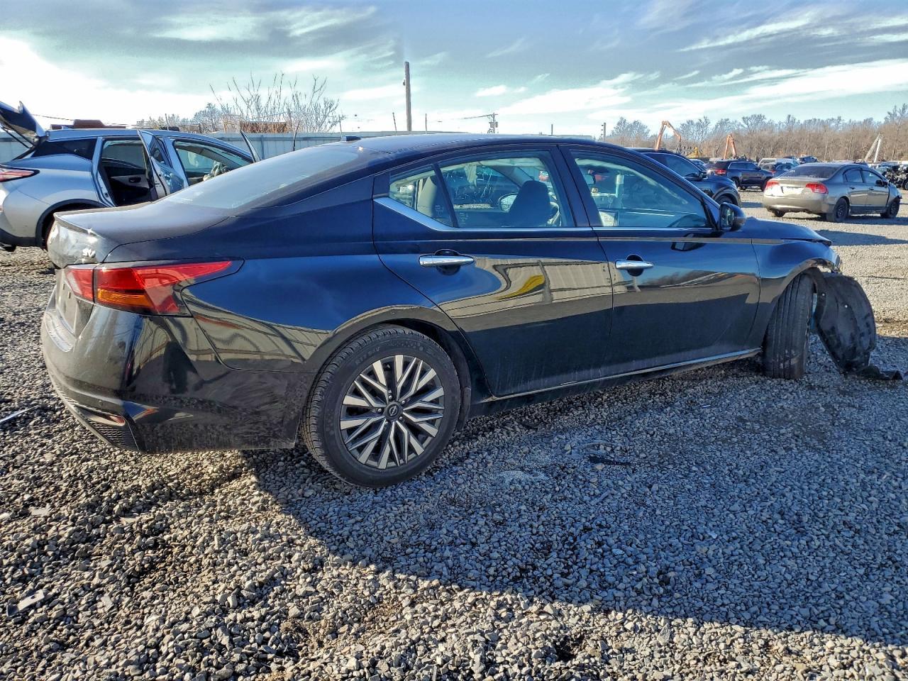 2024 Nissan Altima Sv - Фото 3