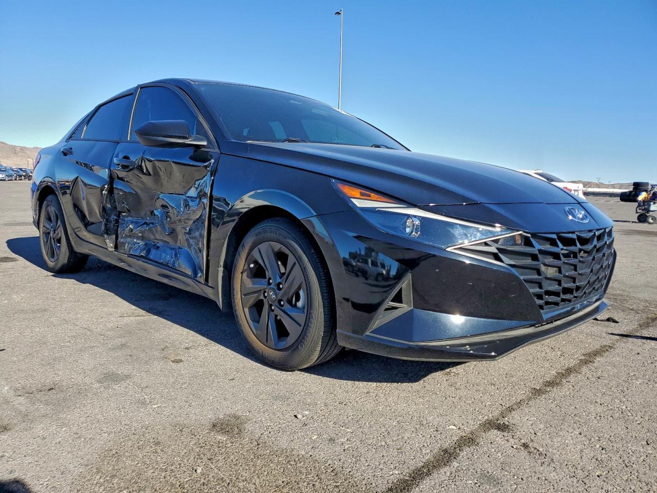 2023 Hyundai Elantra Sel - Фото 4