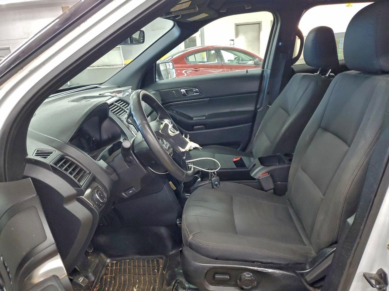 2017 Ford Explorer Police Interceptor - Фото 7