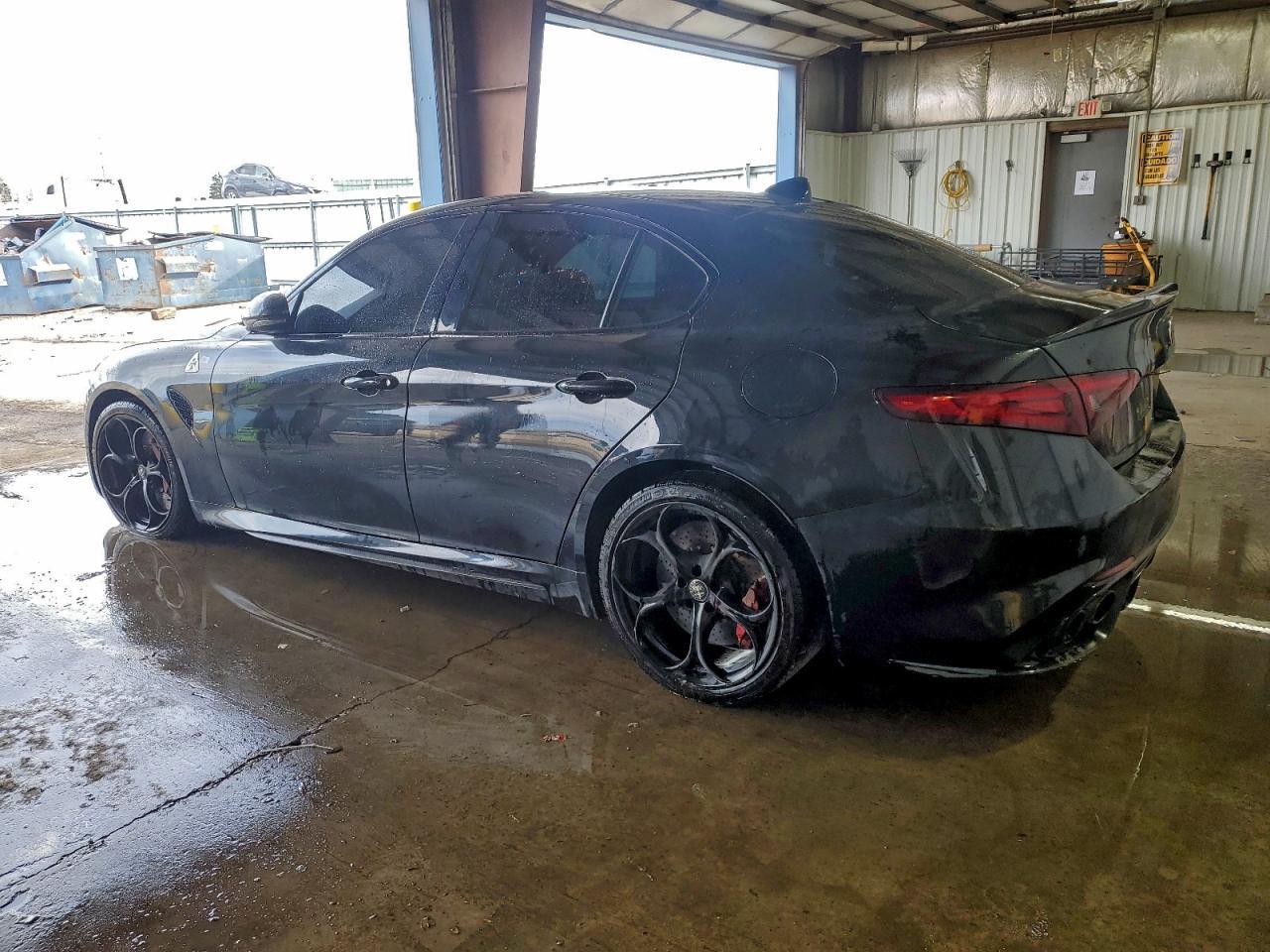 2017 Alfa Romeo Giulia Quadrifoglio - Image 2