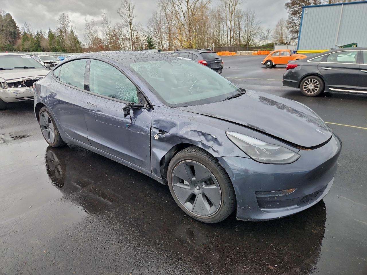2023 Tesla Model 3 - Image 4