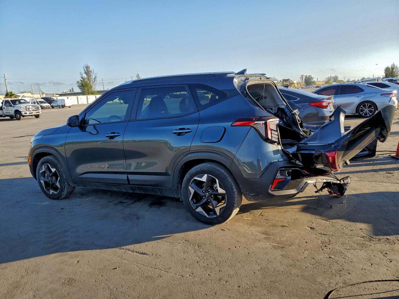 2025 Kia Seltos S - Фото 2