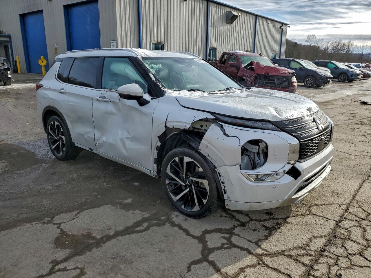 2022 Mitsubishi Outlander Sel - Image 4