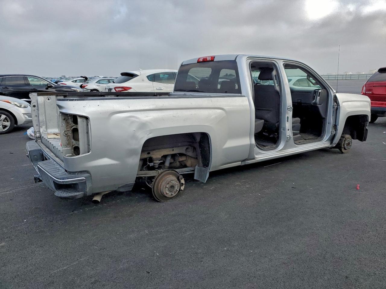2017 Chevrolet Silverado C1500 Lt - Image 3