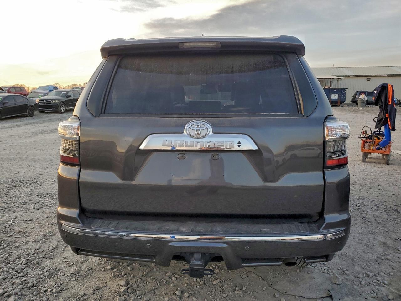 2016 Toyota 4Runner Sr5/Sr5 Premium - Фото 6