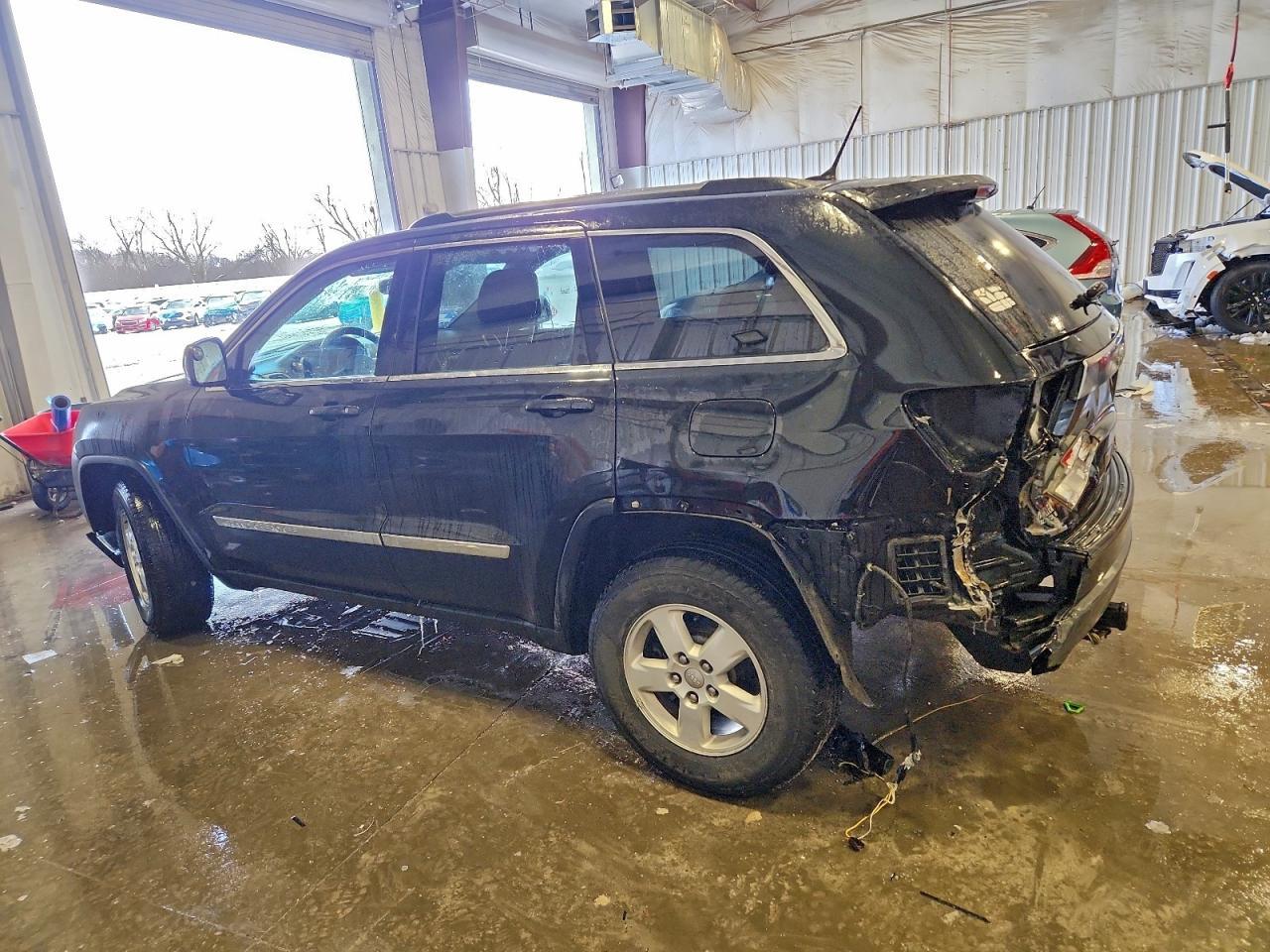 2013 Jeep Grand Cherokee Laredo - Image 2