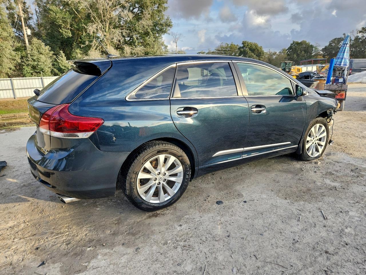 2014 Toyota Venza Le - Image 3