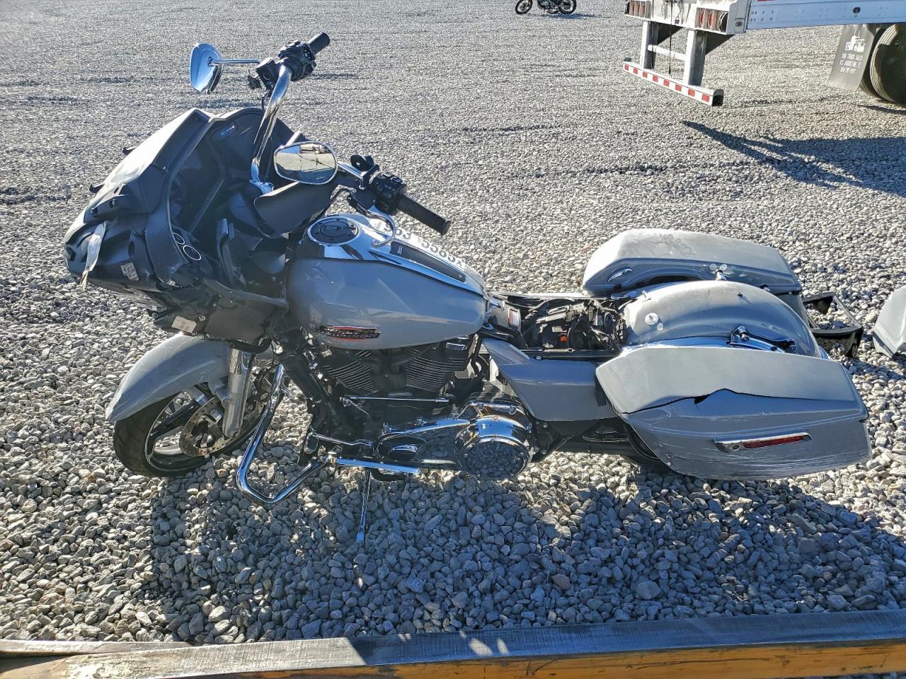 2024 Harley-Davidson Fltrx - Image 3