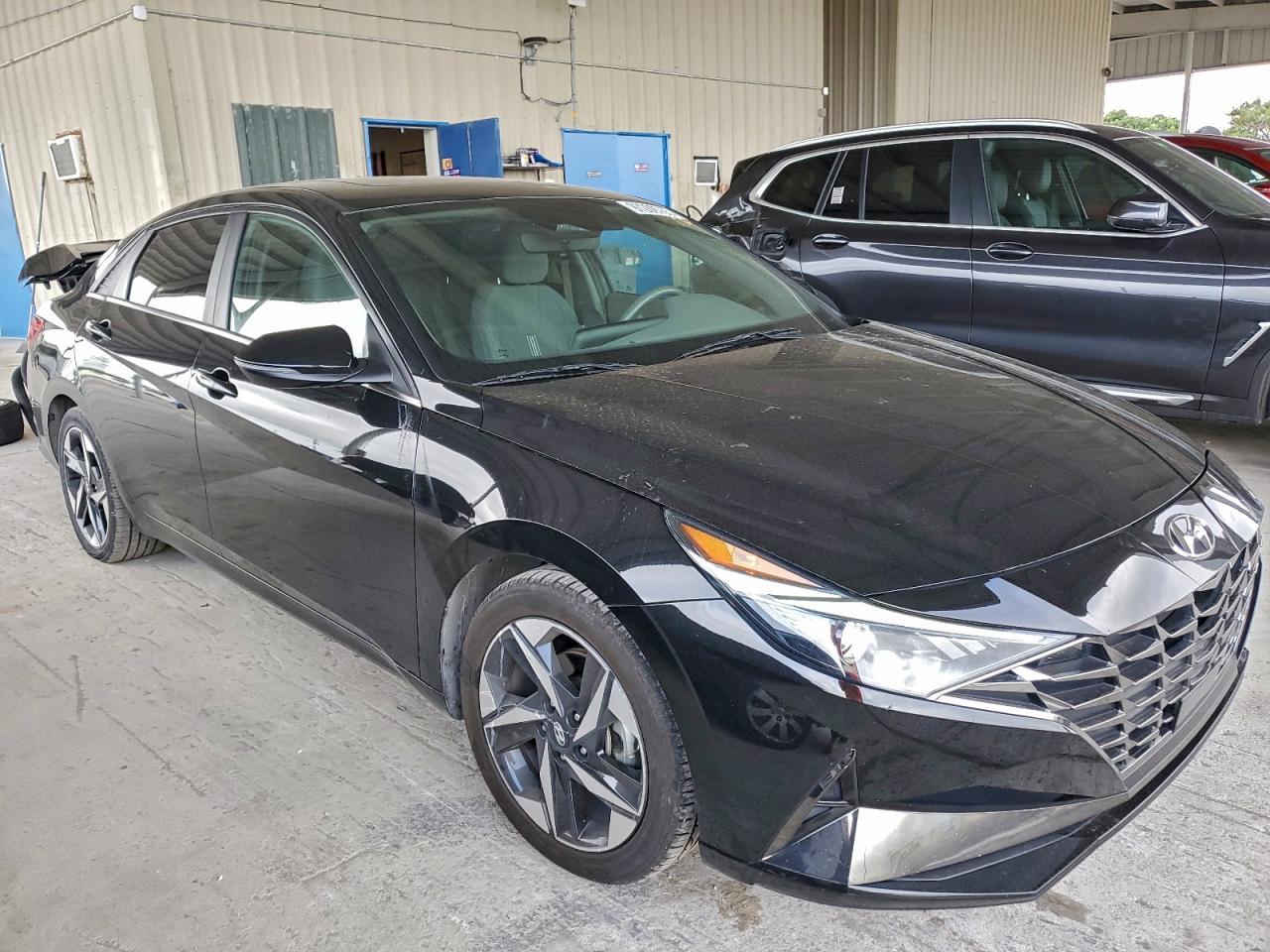 2022 Hyundai Elantra Sel - Image 4