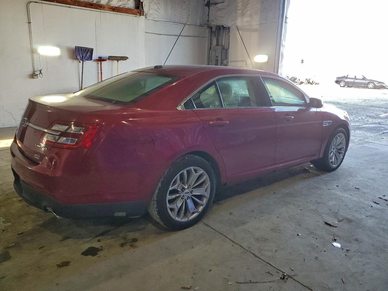 2017 Ford Taurus Limited - Фото 3