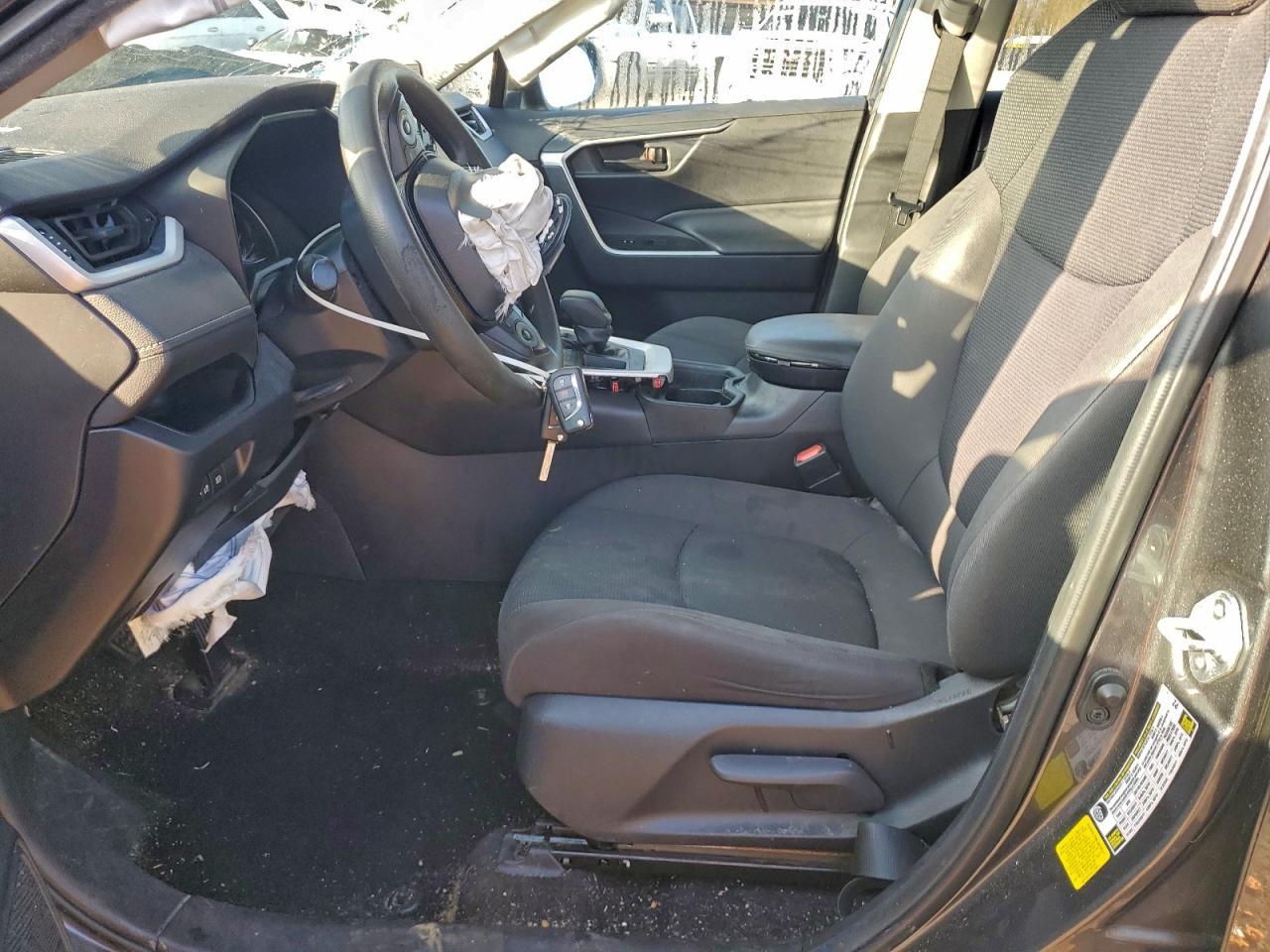 2020 Toyota Rav4 Le - Фото 7