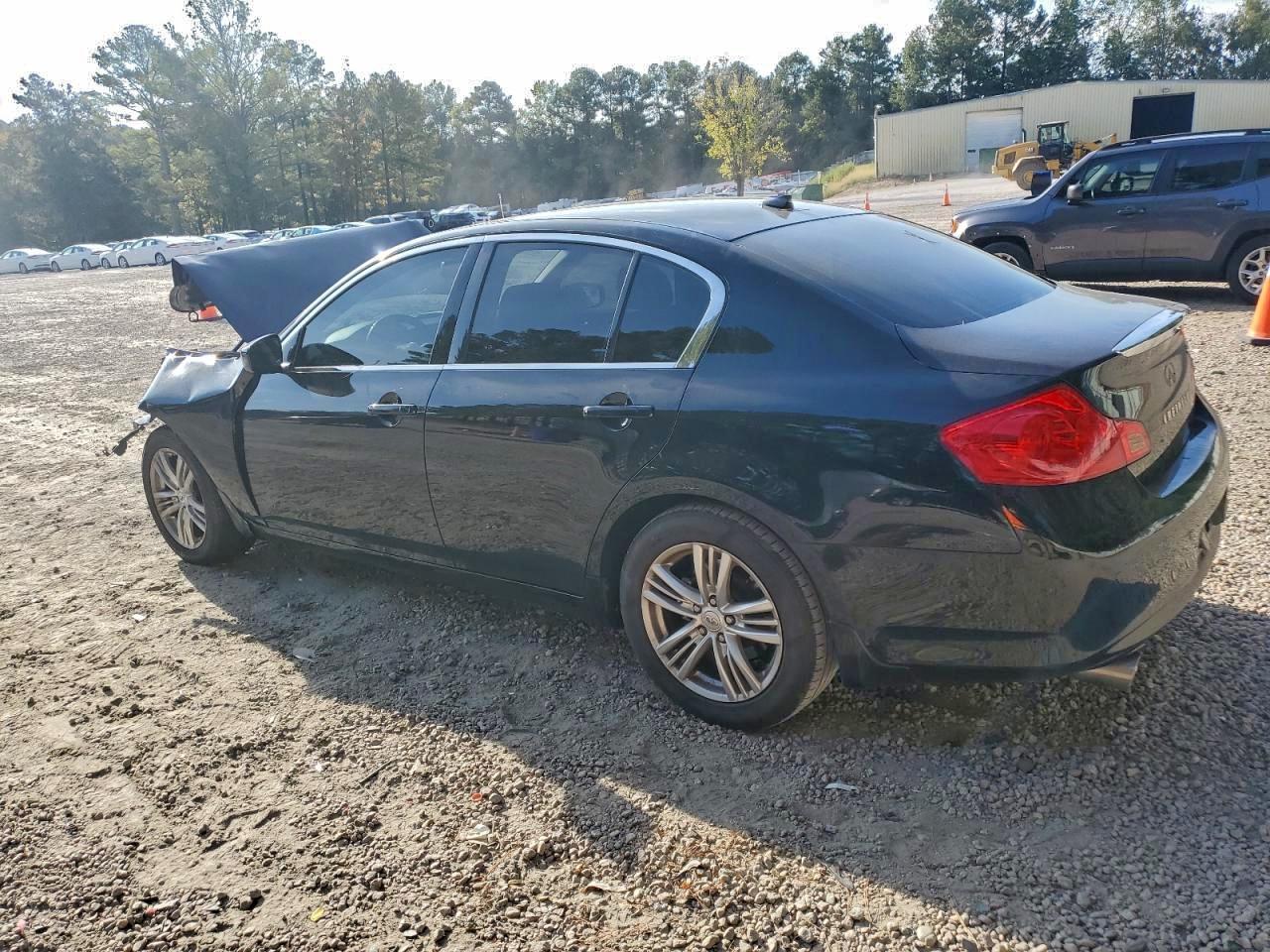 2013 Infiniti G37 - Фото 2