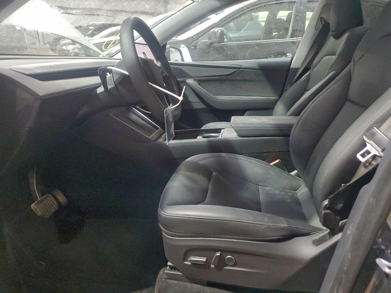 2026 Tesla Model Y - Фото 7