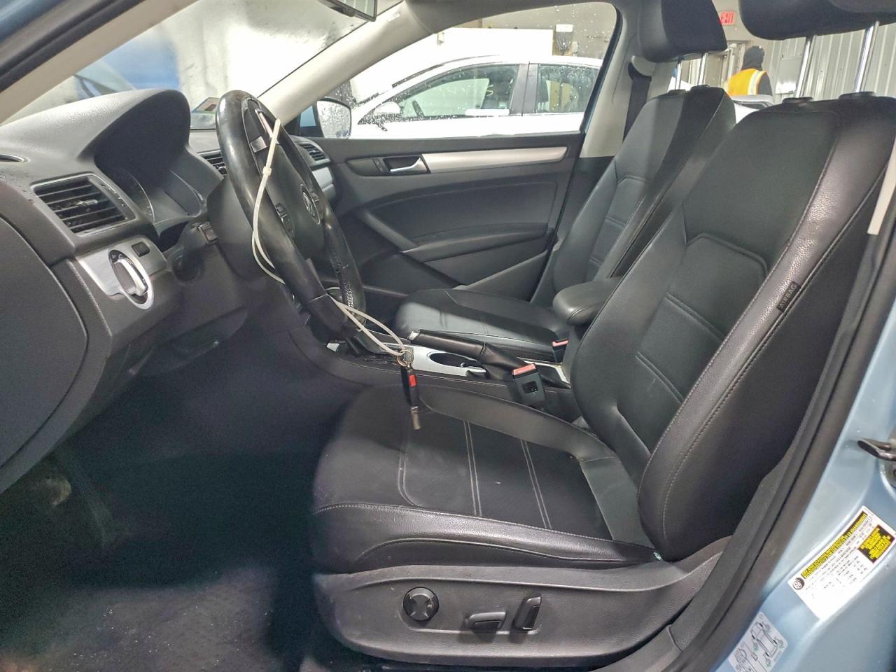 2013 Volkswagen Passat Se - Фото 7