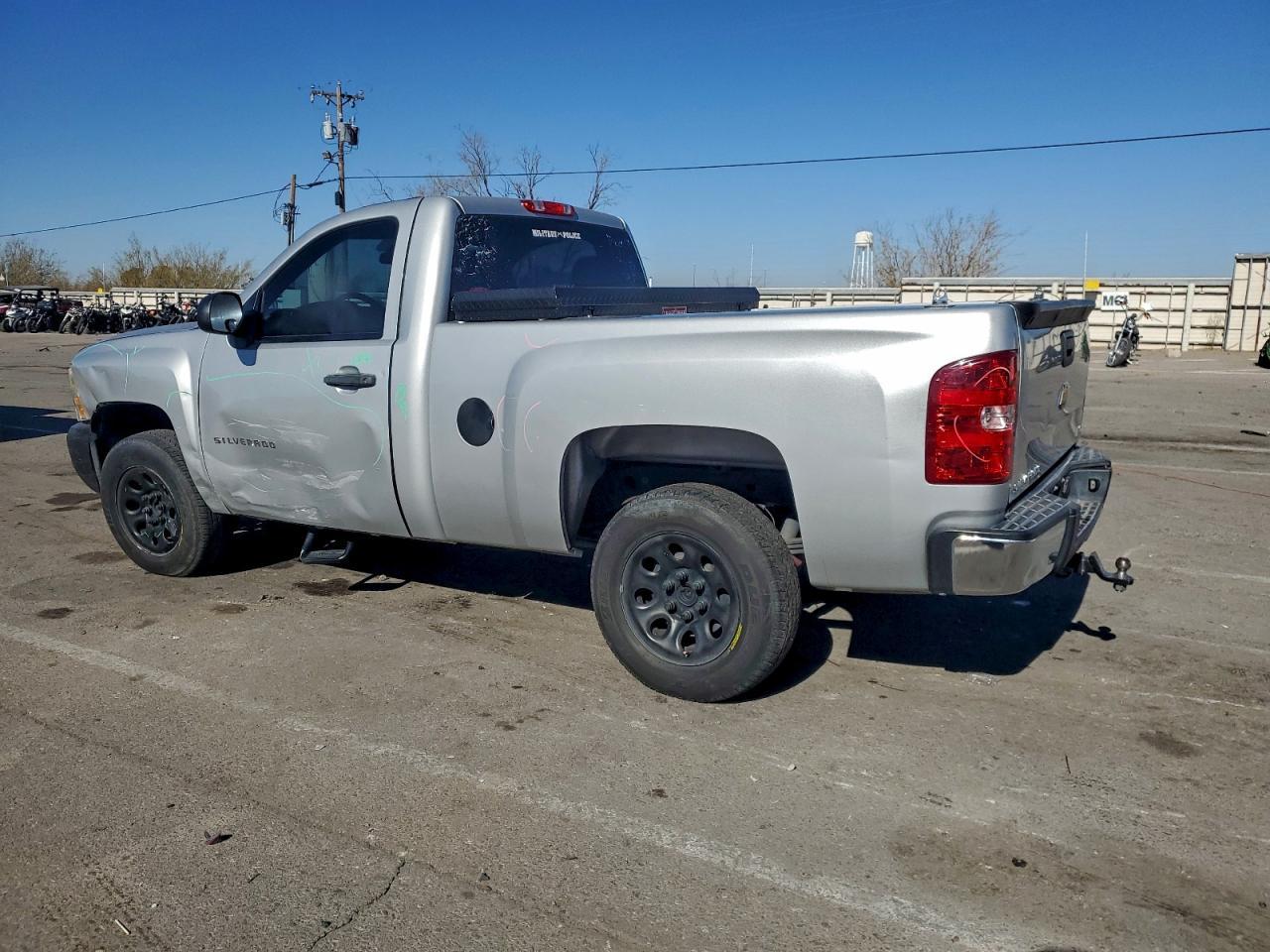 2013 Chevrolet Silverado C1500 - Фото 2