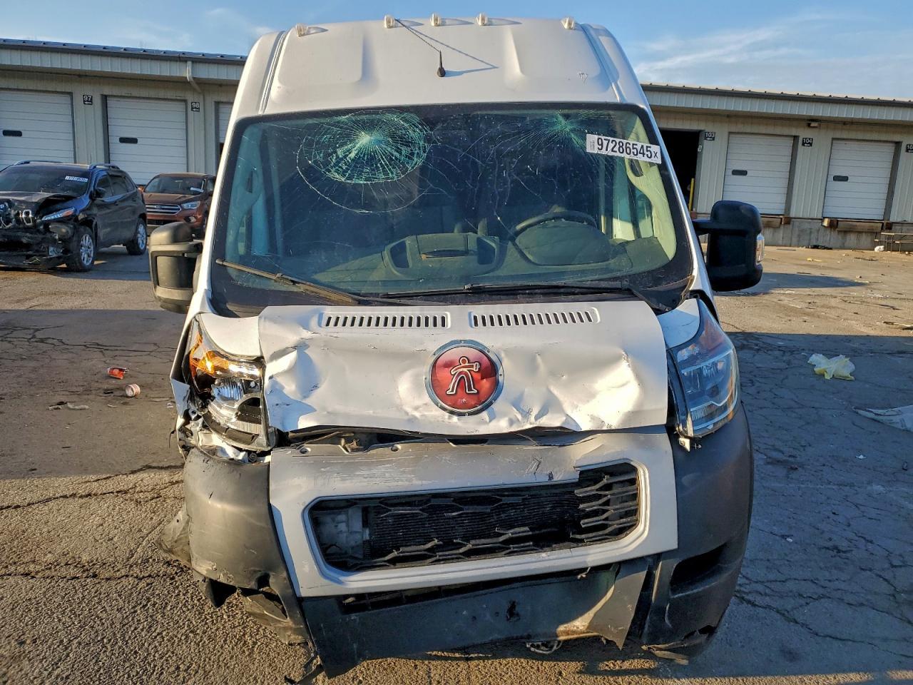 2020 Ram Promaster 2500 Delivery Van - Фото 5