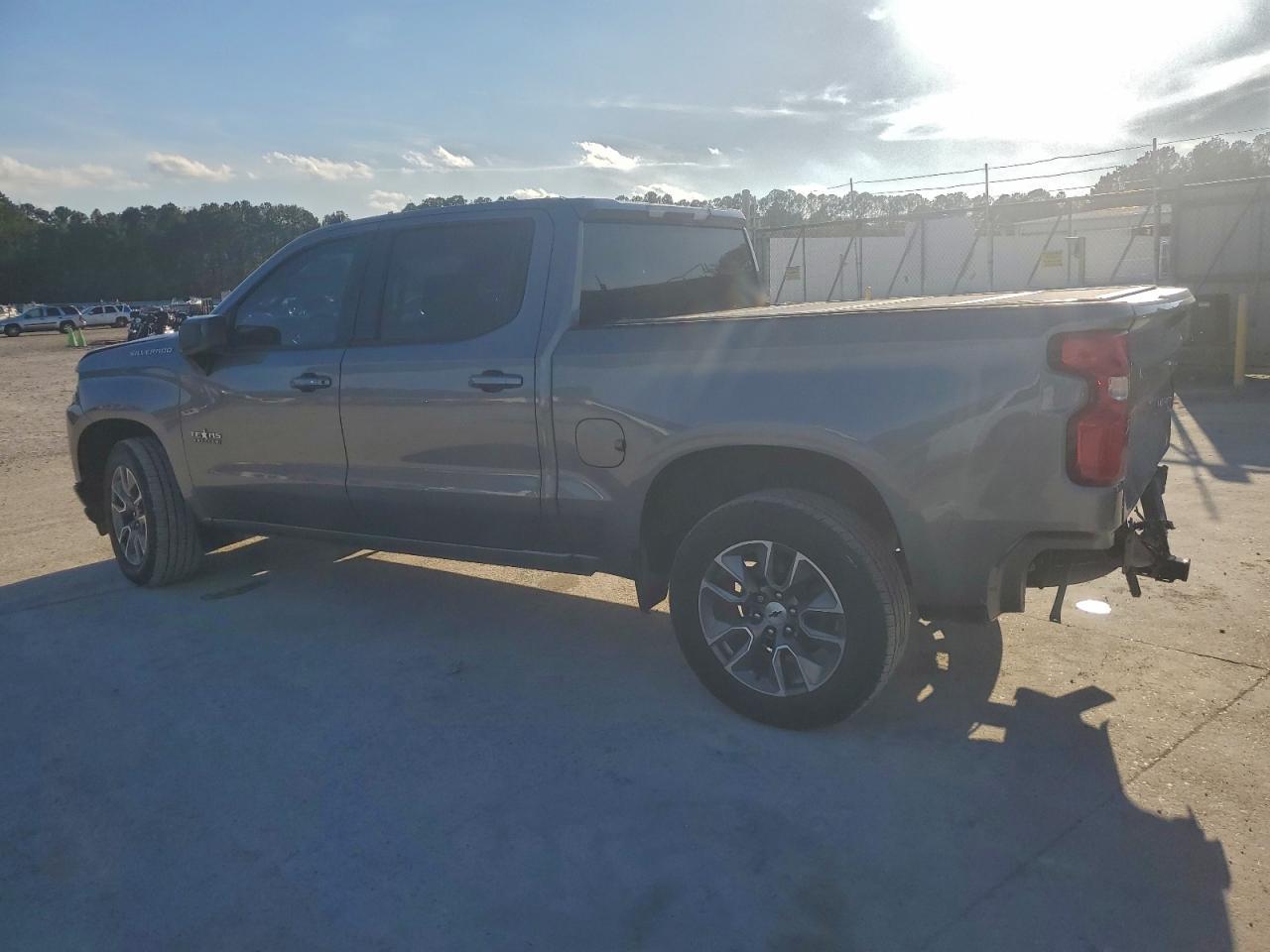 2021 Chevrolet Silverado C1500 Rst - Фото 2
