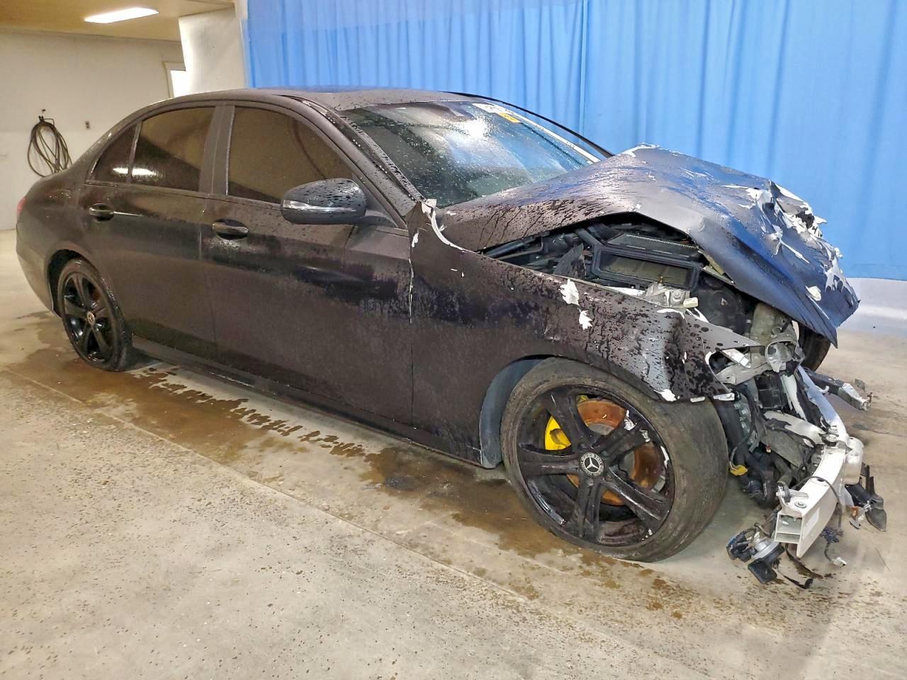 2019 Mercedes-Benz E 300 - Image 4
