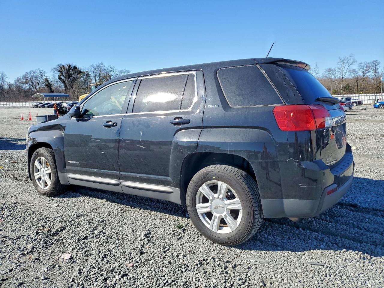 2015 GMC Terrain Sle - Image 2