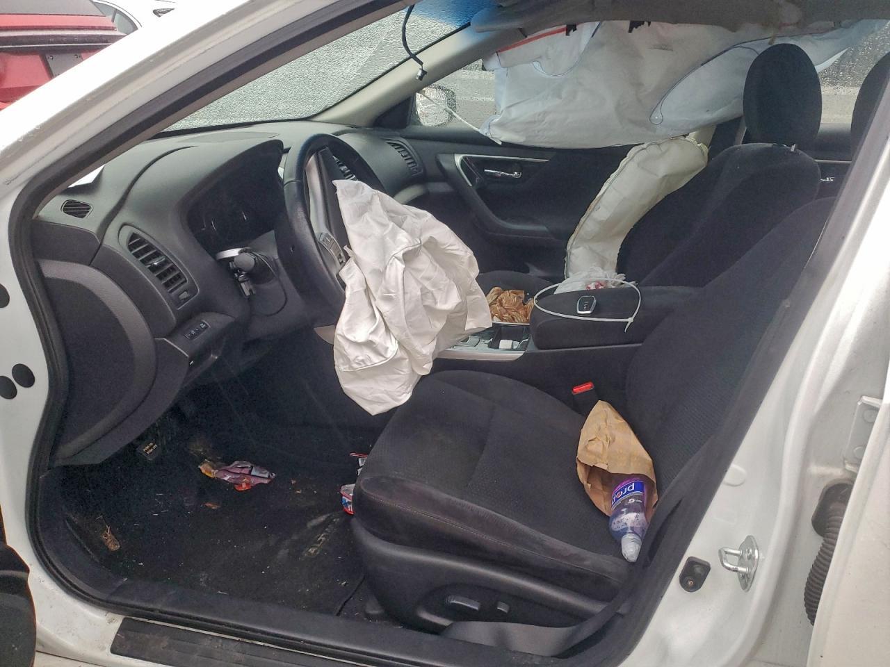 2014 Nissan Altima 2.5 - Image 7