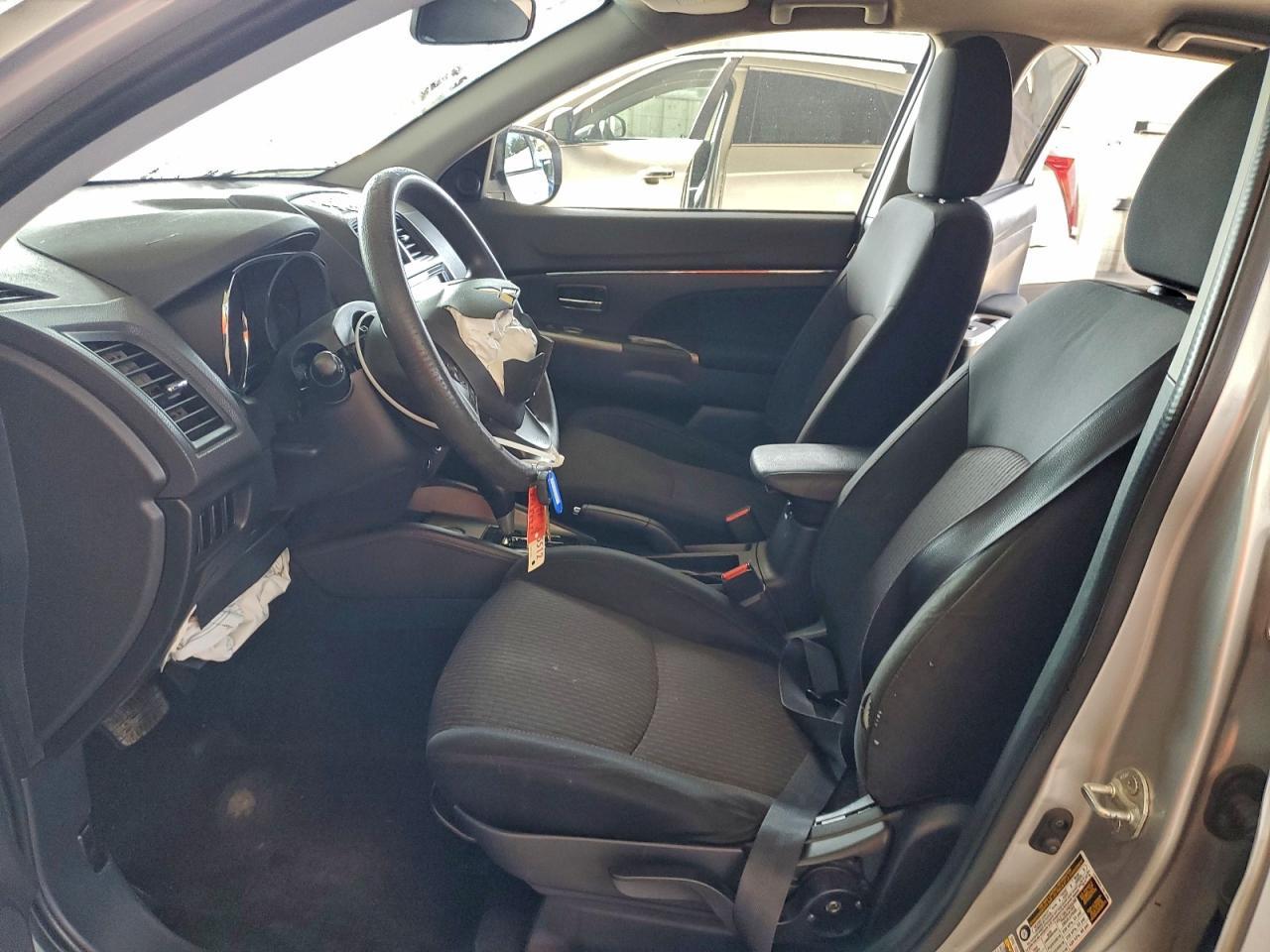 2019 Mitsubishi Outlander Sport Es - Image 7