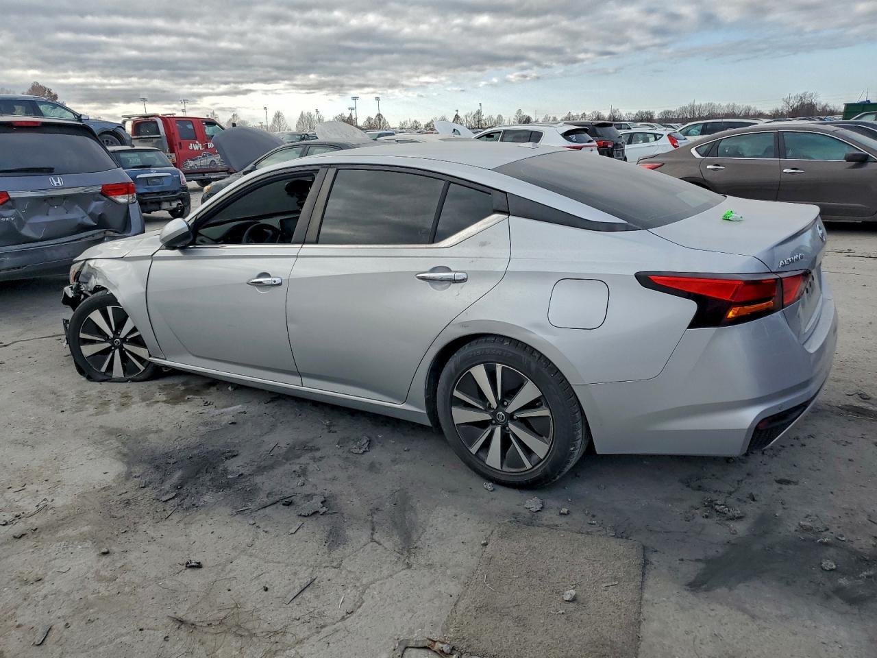 2021 Nissan Altima Sv - Фото 2