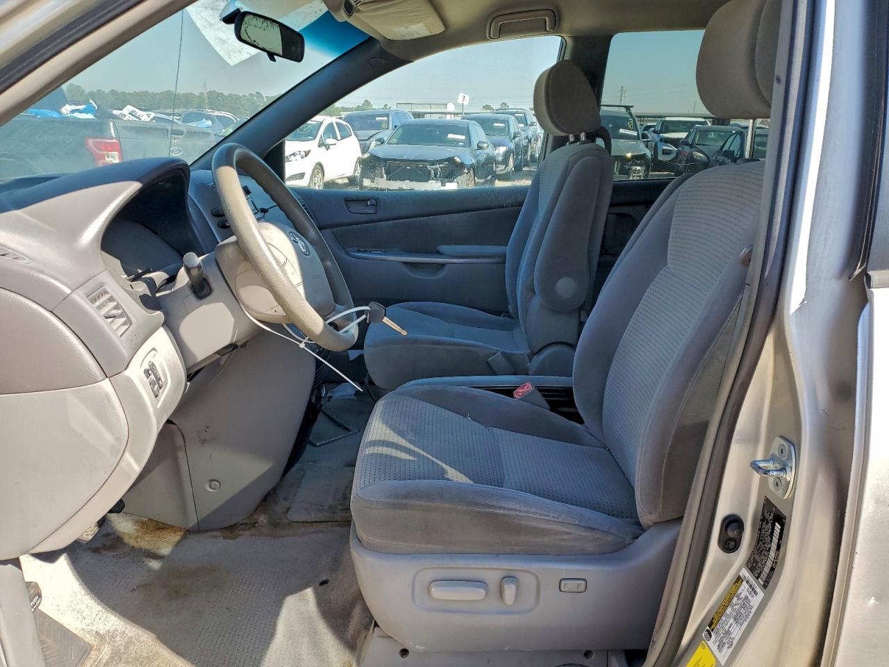 2006 Toyota Sienna - Фото 7