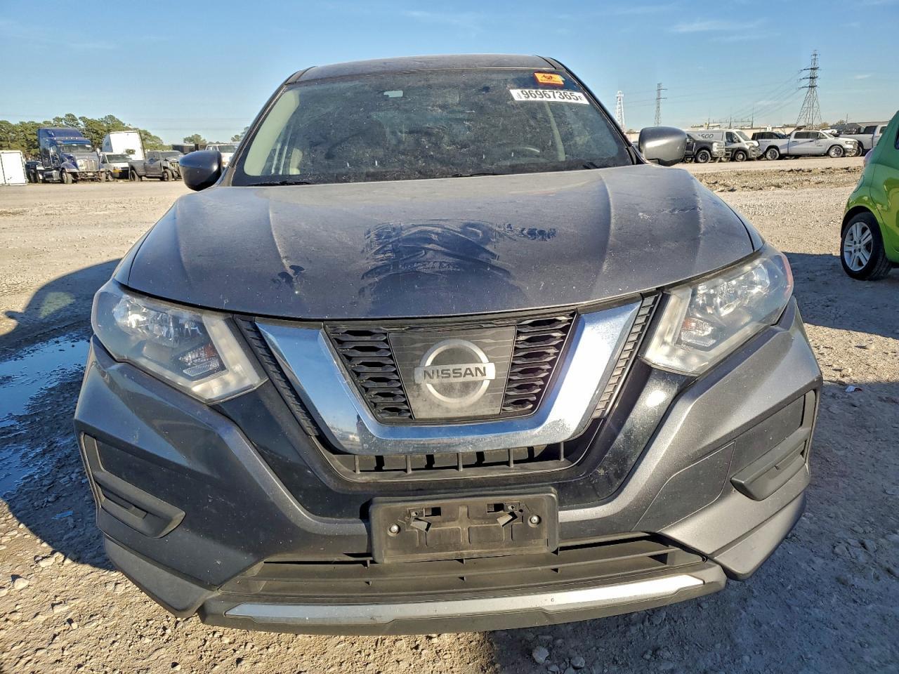 2017 Nissan Rogue S - Image 5
