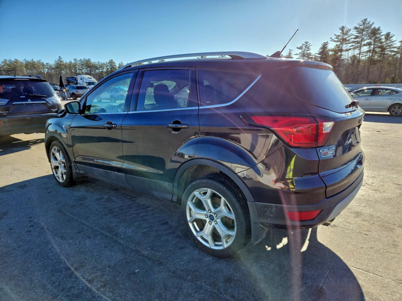 2019 Ford Escape Titanium - Фото 2