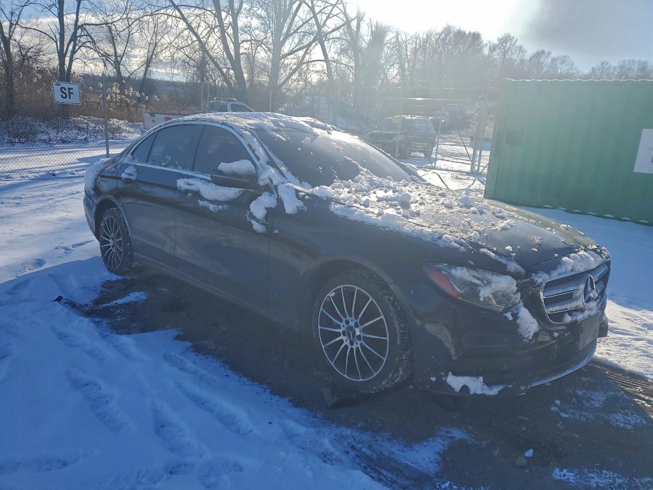 2018 Mercedes-Benz E 300 4Matic - Image 4