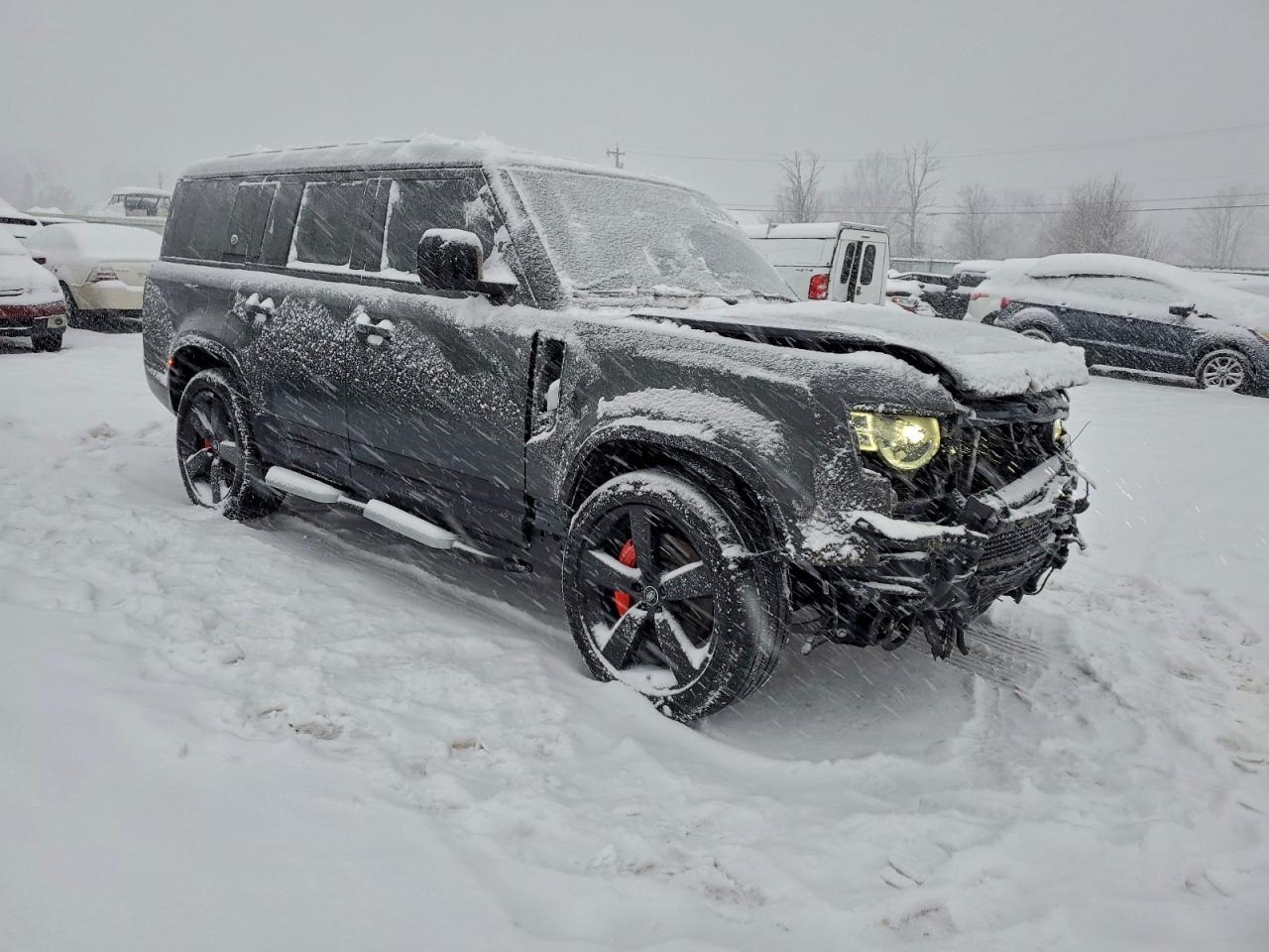 2023 Land Rover Defender 130 X-Dynamic Se - Image 4