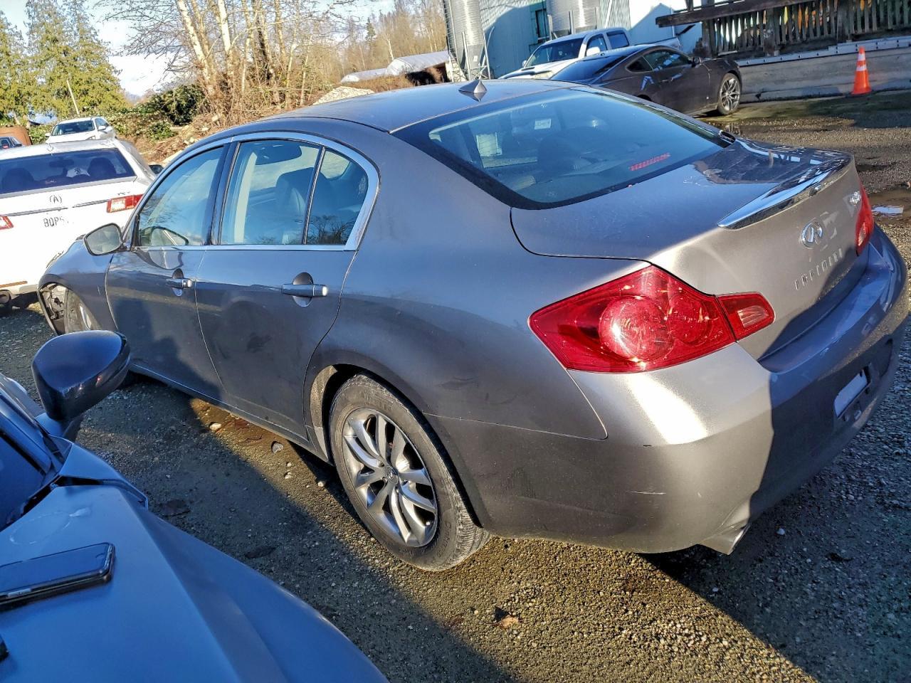 2009 Infiniti G37 - Image 2