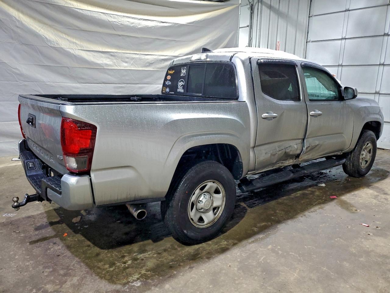 2022 Toyota Tacoma Double Cab - Фото 3