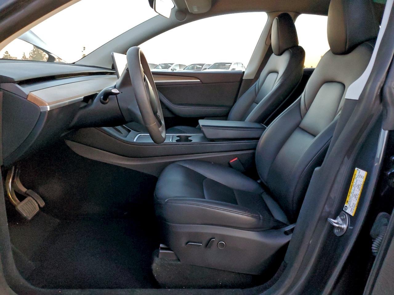 2023 Tesla Model Y - Image 7