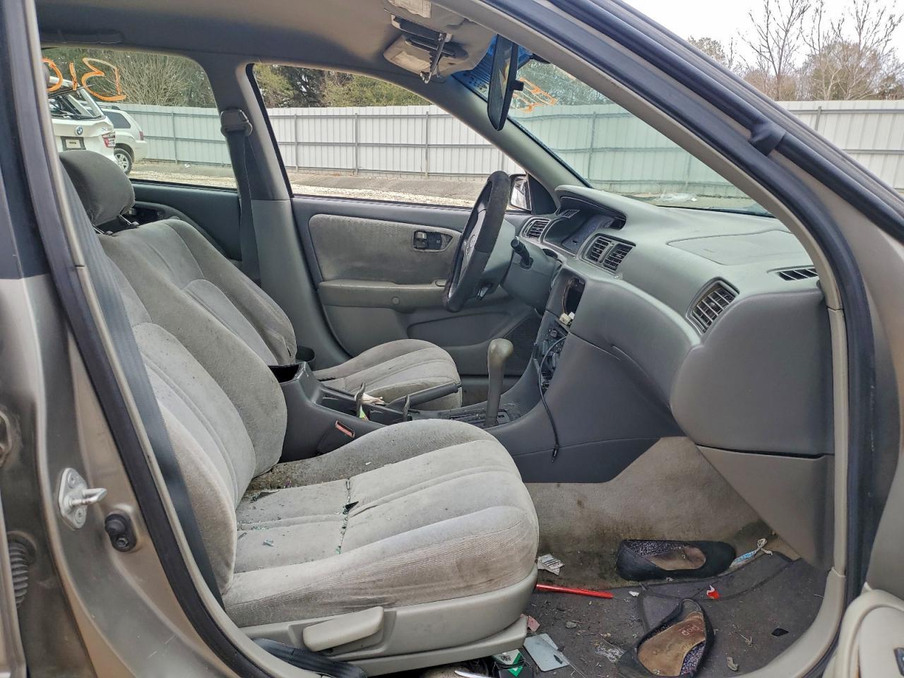 1999 Toyota Camry Ce - Image 7