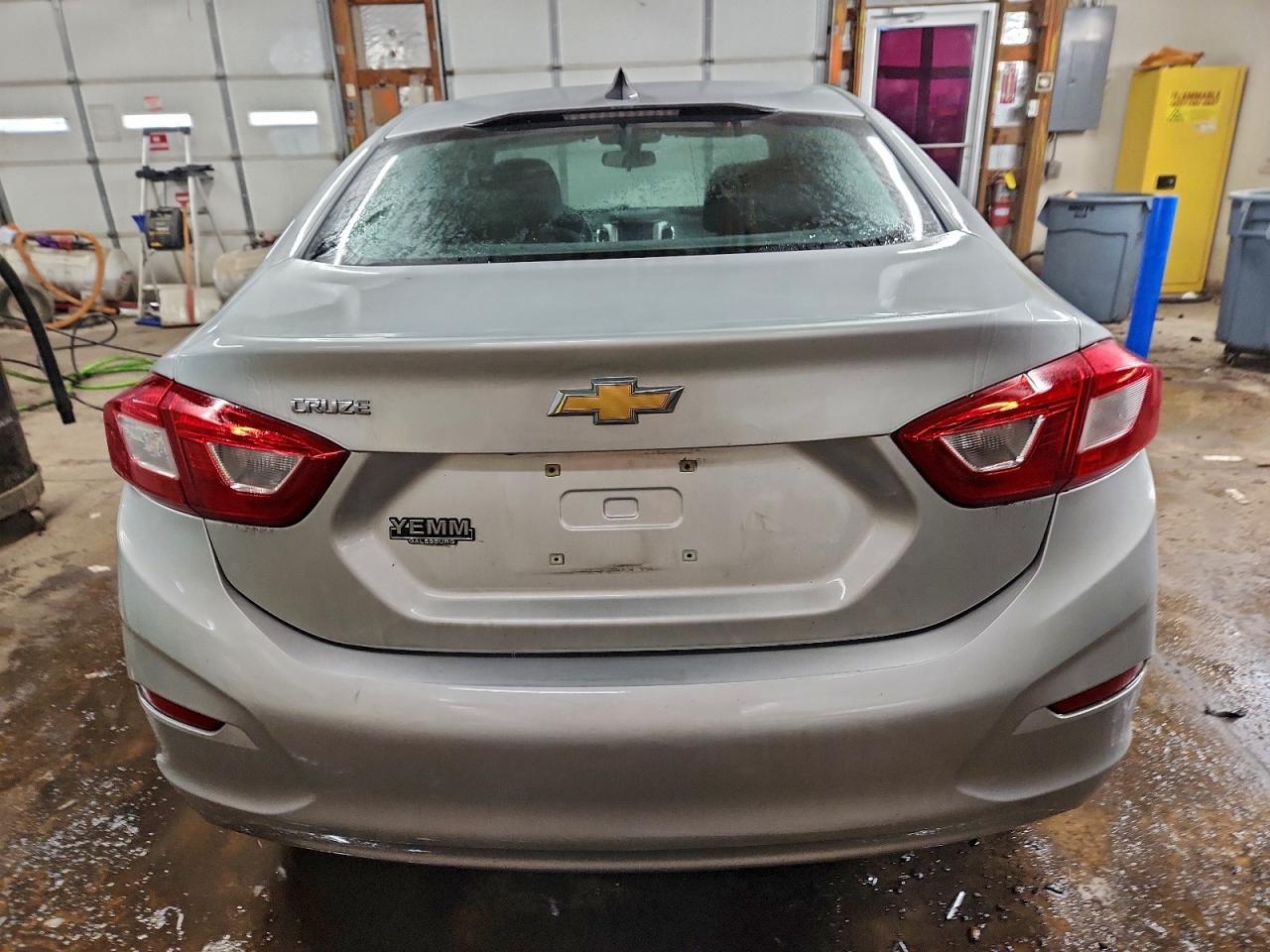 2017 Chevrolet Cruze Ls - Фото 6