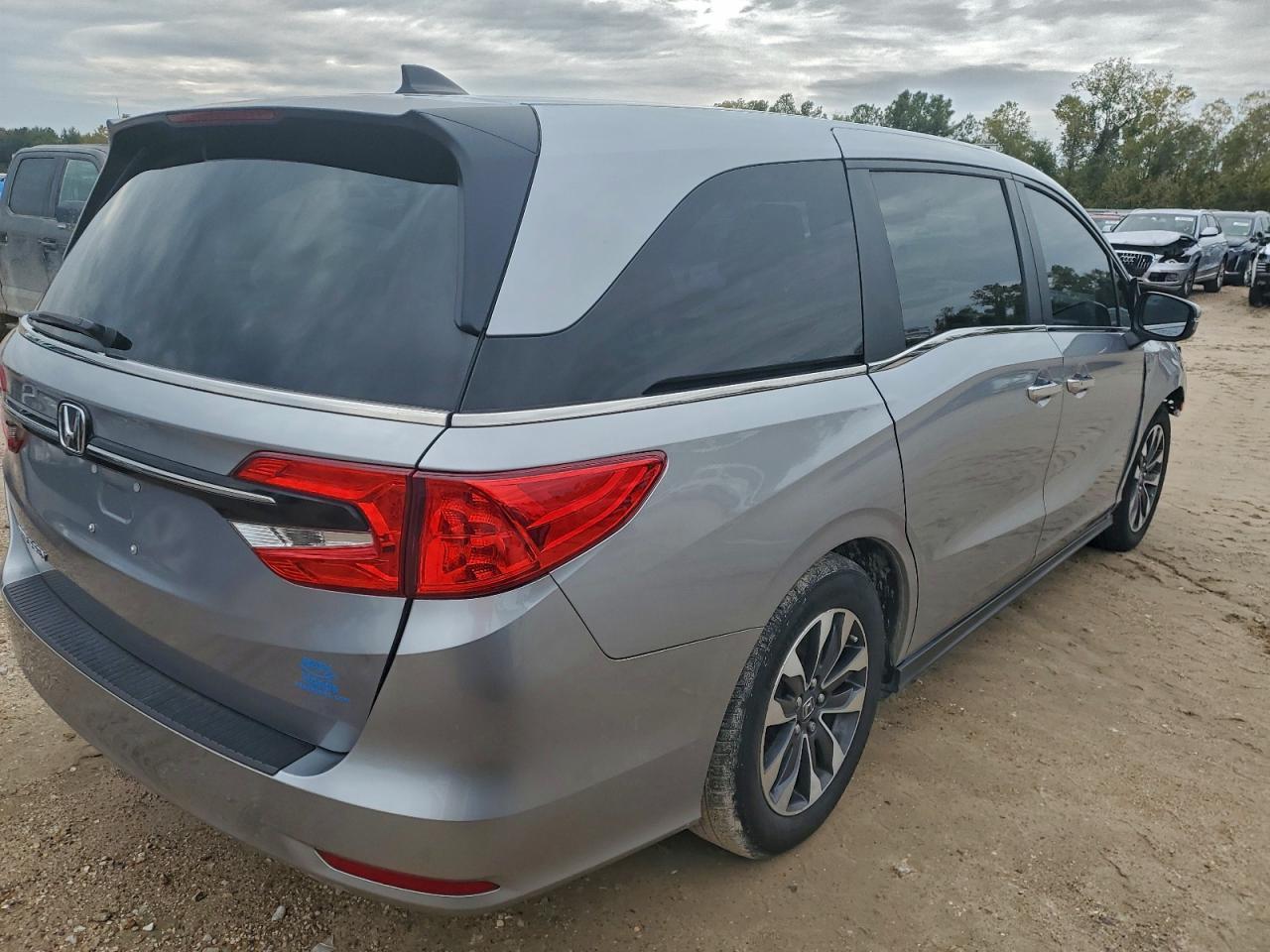 2024 Honda Odyssey Exl - Image 3