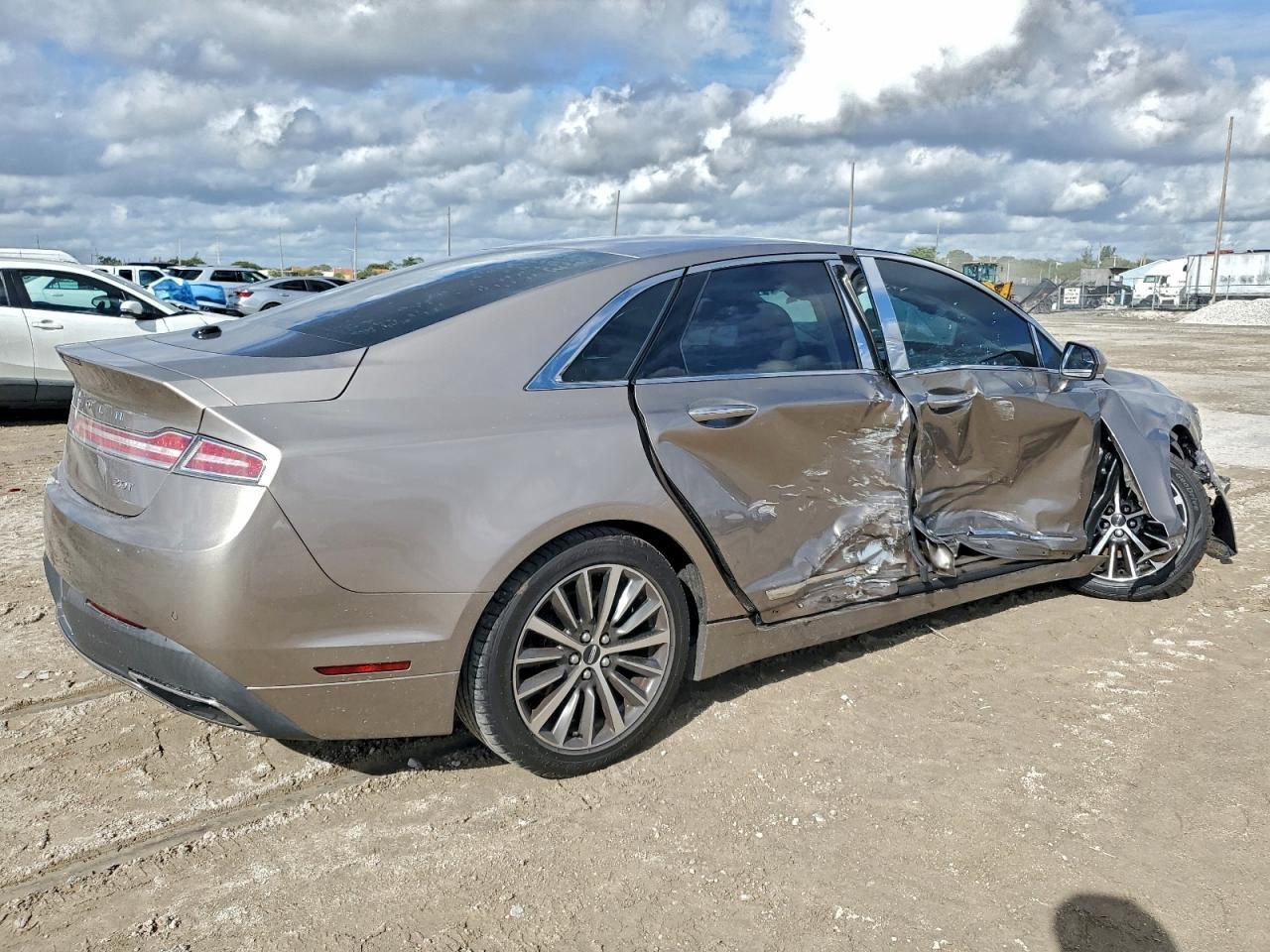 2018 Lincoln Mkz Premiere - Image 3