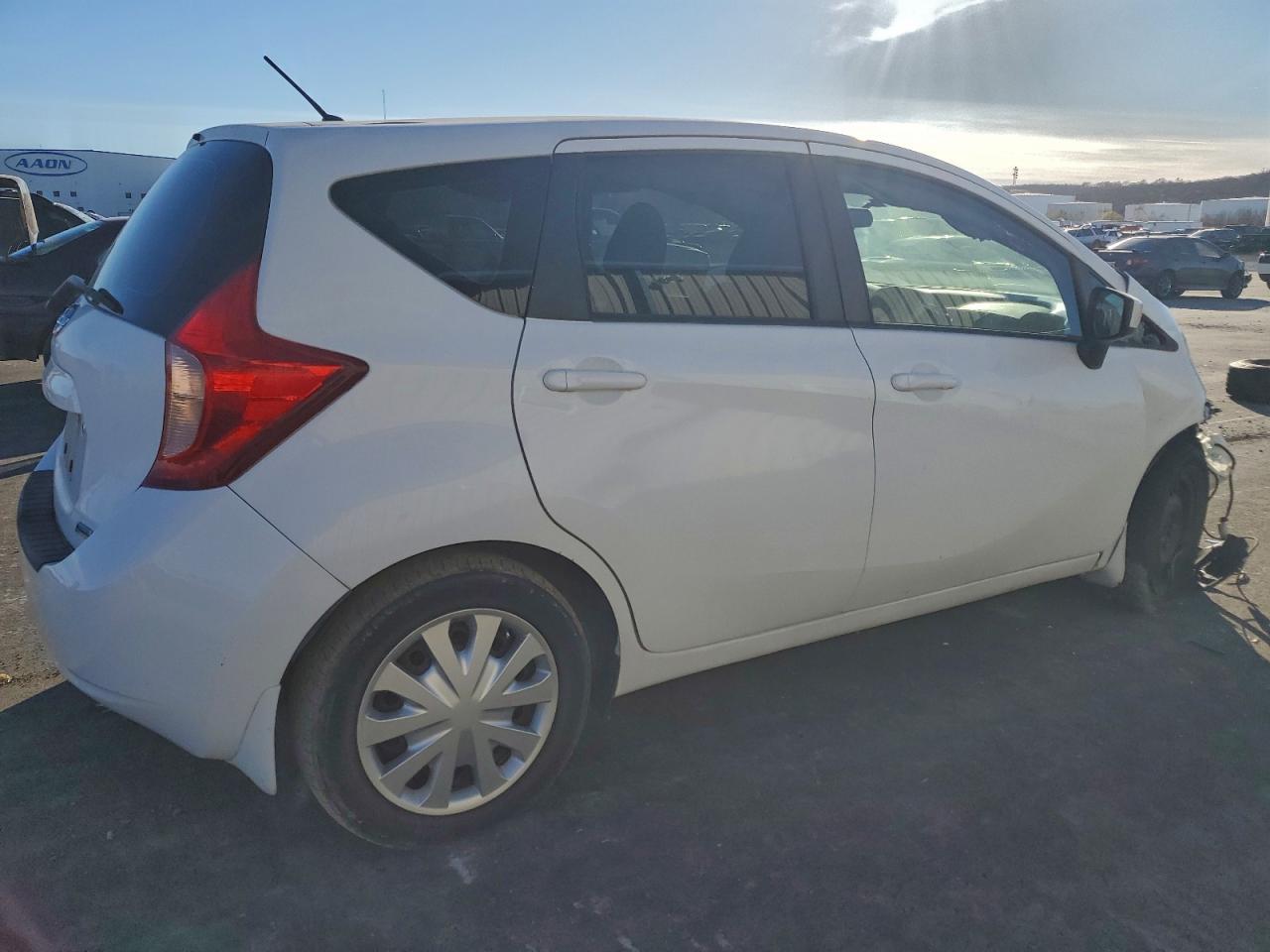 2015 Nissan Versa Note S - Image 3