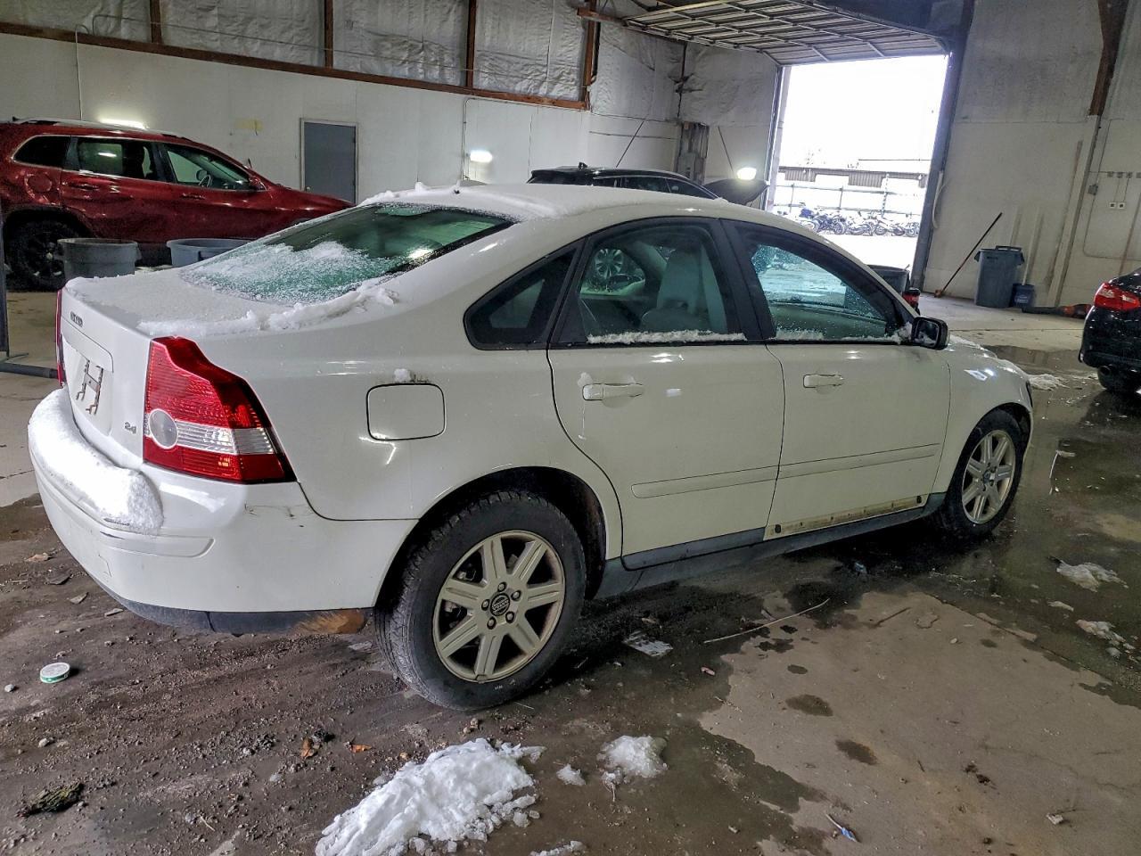 2006 Volvo S40 2.4I - Фото 3