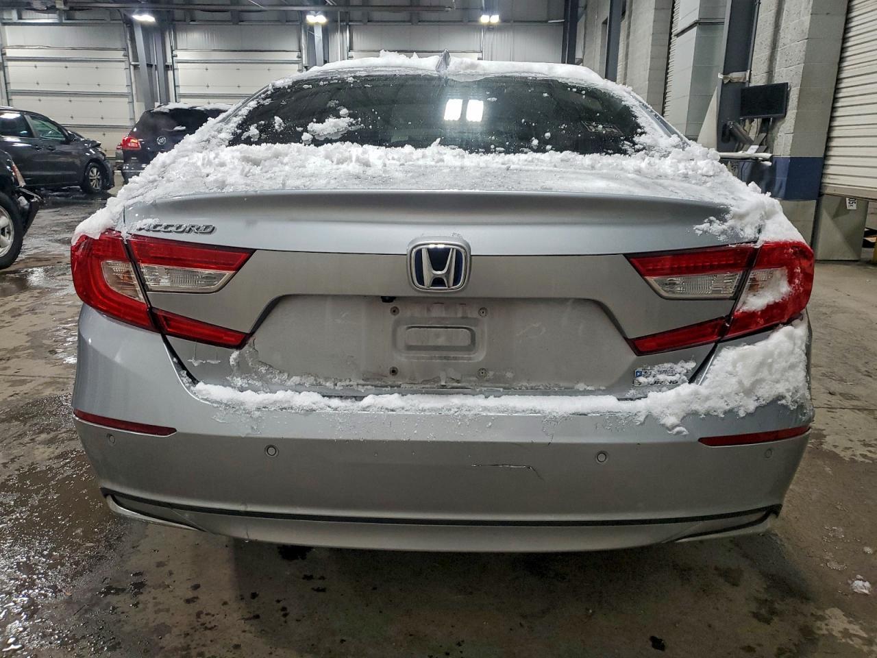 2022 Honda Accord Touring Hybrid - Фото 6