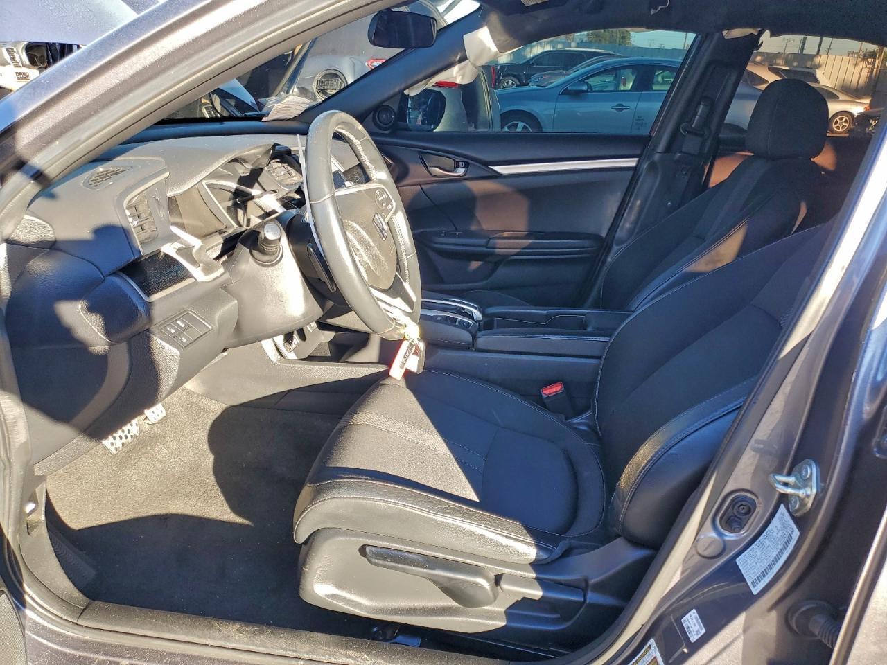 2020 Honda Civic Sport - Фото 7