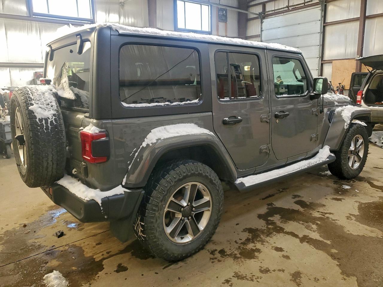 2020 Jeep Wrangler Unlimited Sahara - Фото 3