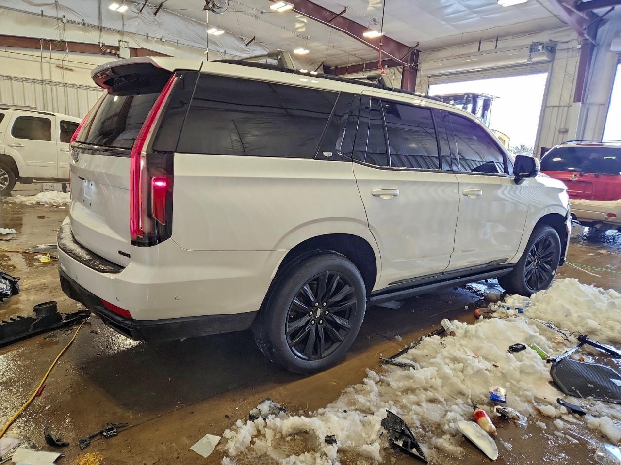 2021 Cadillac Escalade Sport Platinum - Фото 3