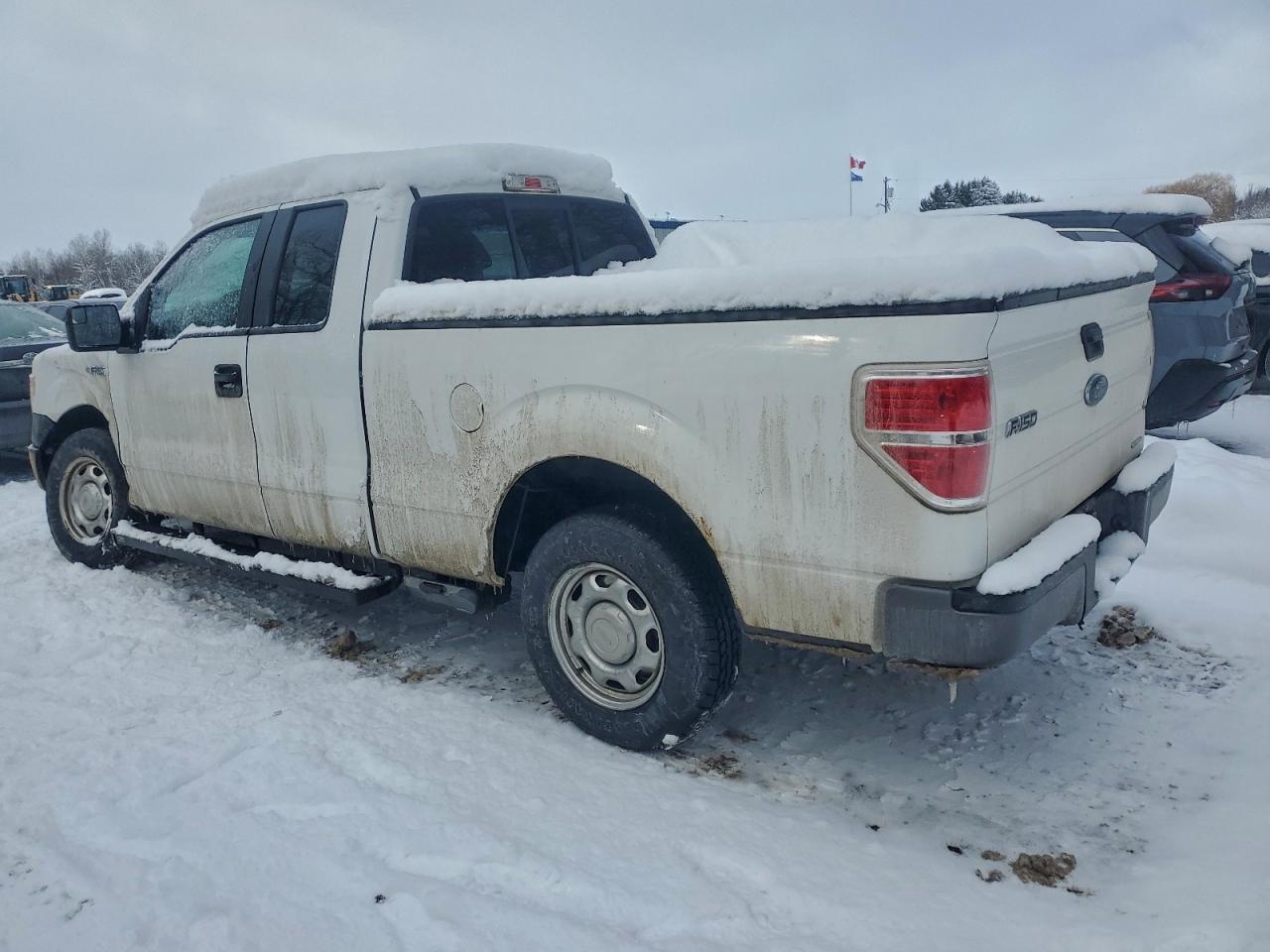 2013 Ford F150 Super Cab - Image 2