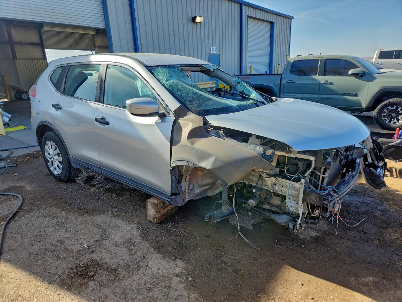 2016 Nissan Rogue S - Фото 4