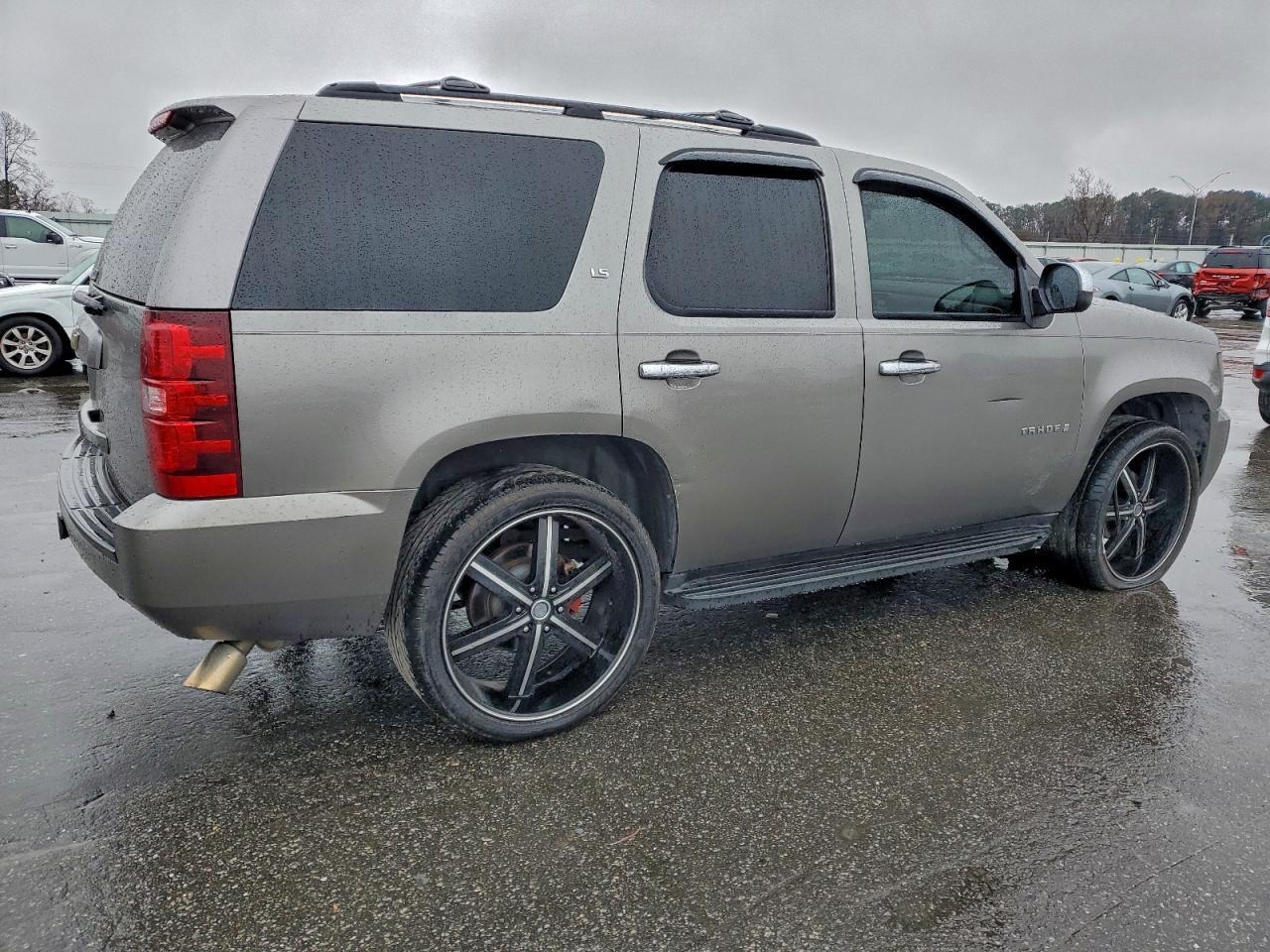 2007 Chevrolet Tahoe C1500 - Фото 3