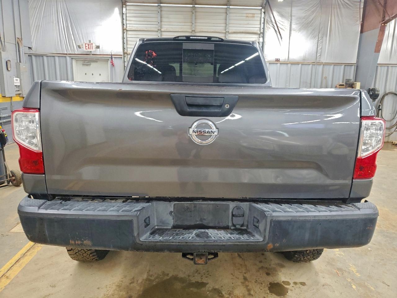 2017 Nissan Titan Xd S - Фото 6