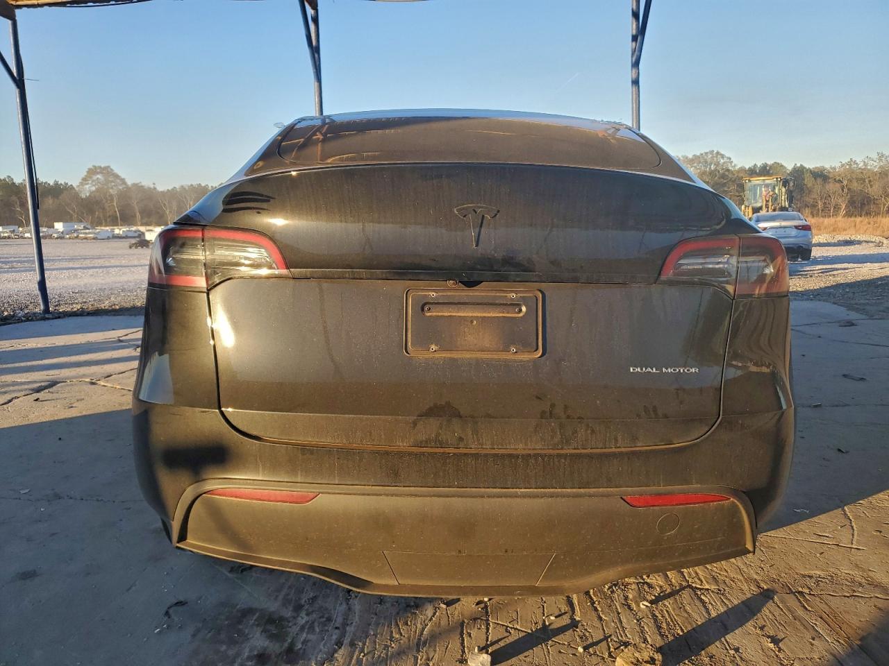 2023 Tesla Model Y - Фото 6